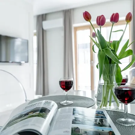 Cherry House Exclusive * Warsaw